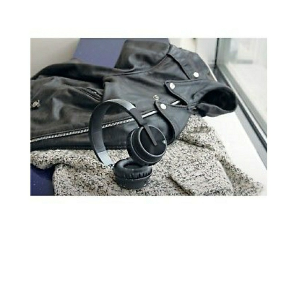 Polaroid Premium Wireless Headphones new